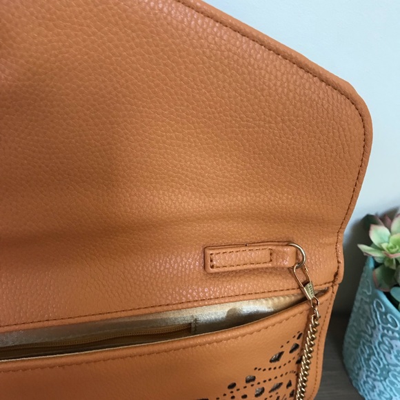🔥NEW Toffee Envelope Handbag - Picture 7 of 7